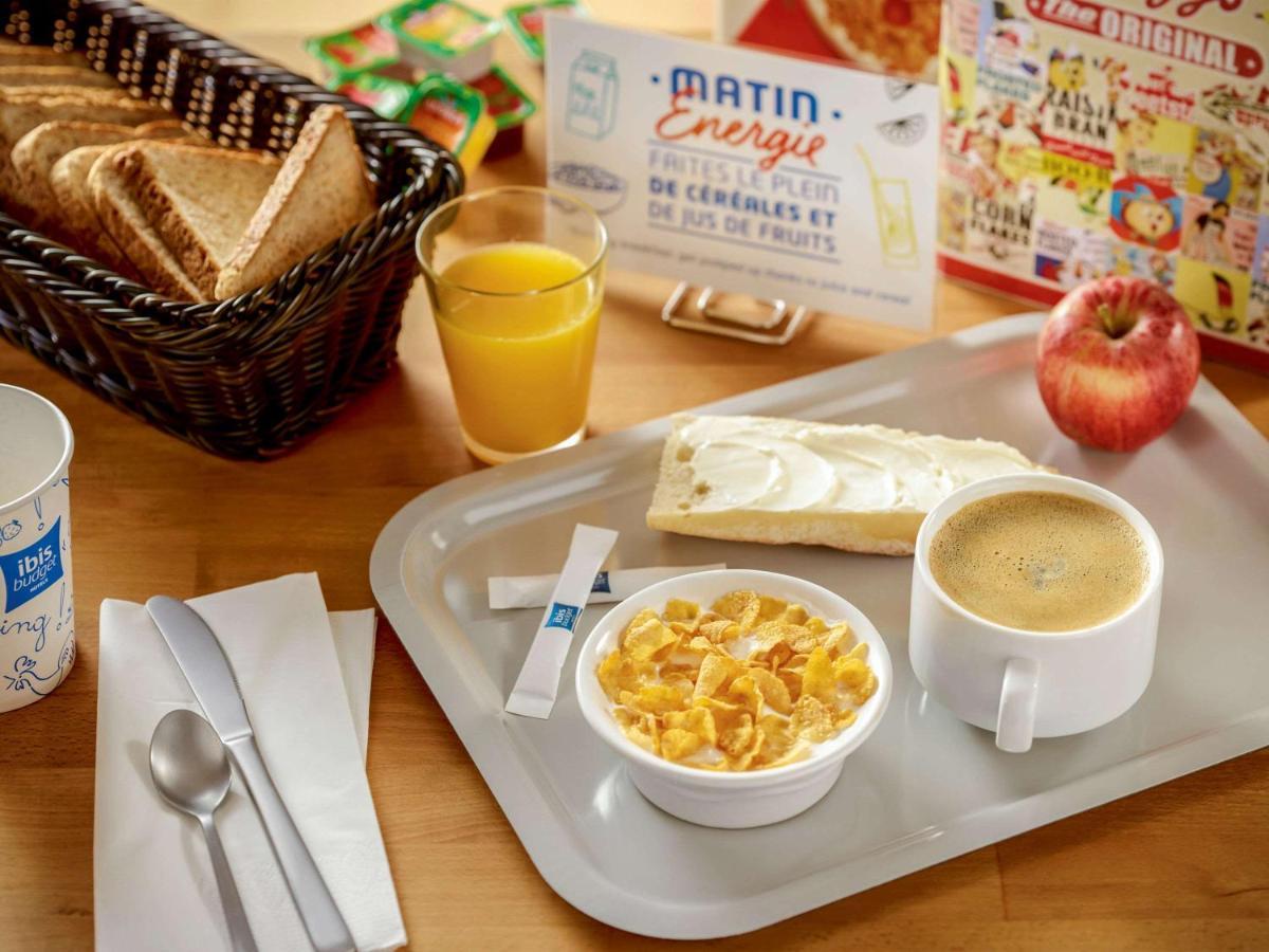 Ibis Budget Cergy St Christophe Экстерьер фото