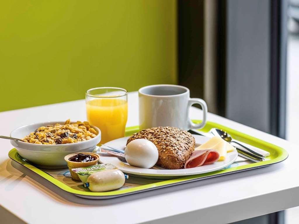 Ibis Budget Cergy St Christophe Удобства фото