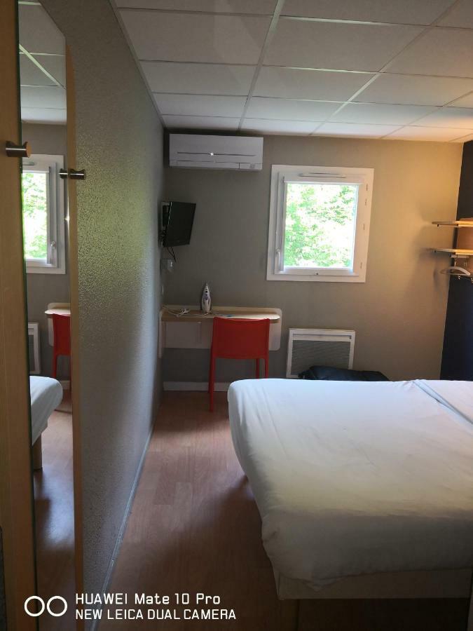 Ibis Budget Cergy St Christophe Экстерьер фото