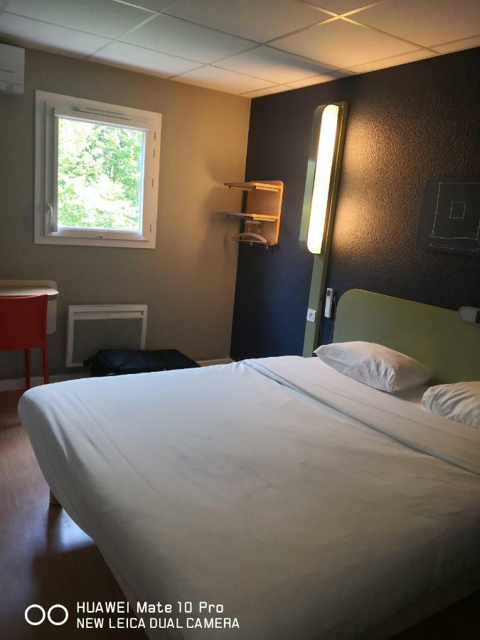 Ibis Budget Cergy St Christophe Экстерьер фото
